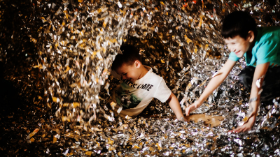 Шоу программы для детского праздника и дня рождения. Бумажная дискотека.