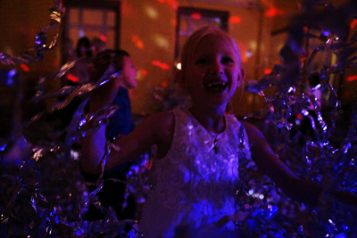 Шоу программы для детского праздника и дня рождения. Бумажная дискотека.