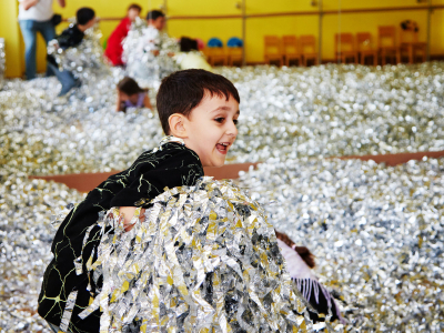 Шоу программы для детского праздника и дня рождения. Бумажная дискотека.