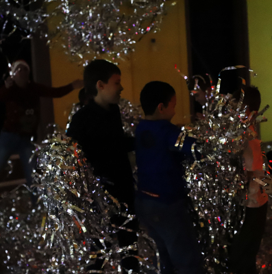 Шоу программы для детского праздника и дня рождения. Бумажная дискотека.