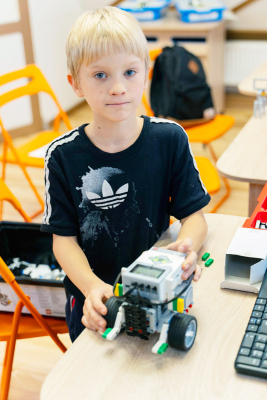 Робототехника в Котельниках для детей 9-10 лет.
