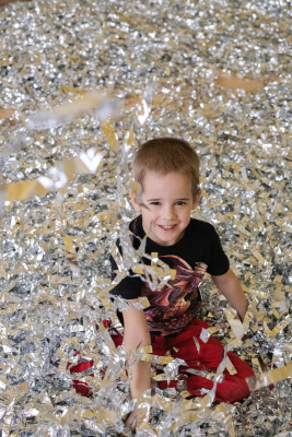 Шоу программы для детского праздника и дня рождения. Бумажная дискотека.