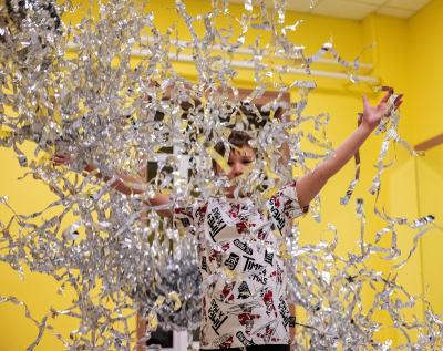 Шоу программы для детского праздника и дня рождения. Бумажная дискотека.