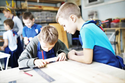 Столярная мастерская для детей.