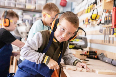 Столярная мастерская для детей.