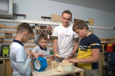 Столярная мастерская для детей.