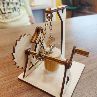 Я инженер - механика.