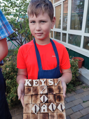 Столярная мастерская для детей. Ключница.