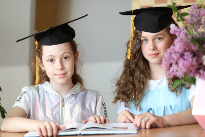 Организация и проведение детских выпускных. Выпускной для детского сада. Выпускной для начальной школы. Фотозона для альбома.