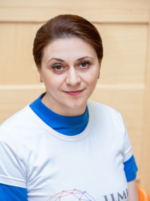 Диана Мнацакановна